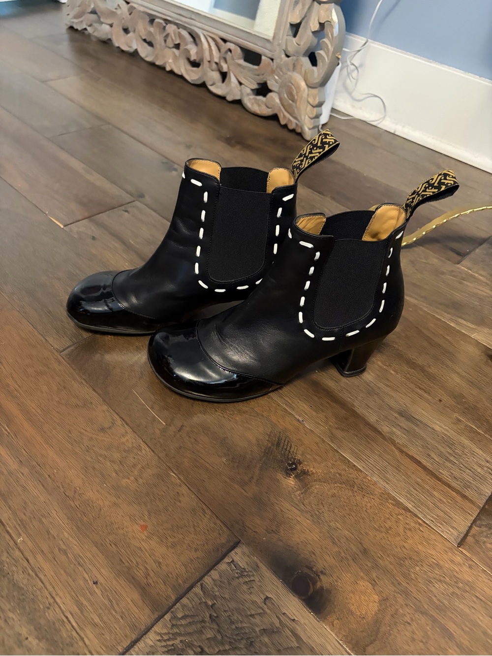 Women’s Black Leather Chelsea Heel Boots - Classic Stitch Detail